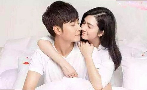 18+触摸互动游戏+黄油苹果官方版下载：探索成人娱乐新体验