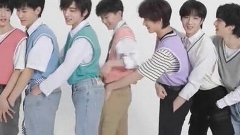 小🐔🐔伸进🈲18网站官方版详解：引领成人内容新体验